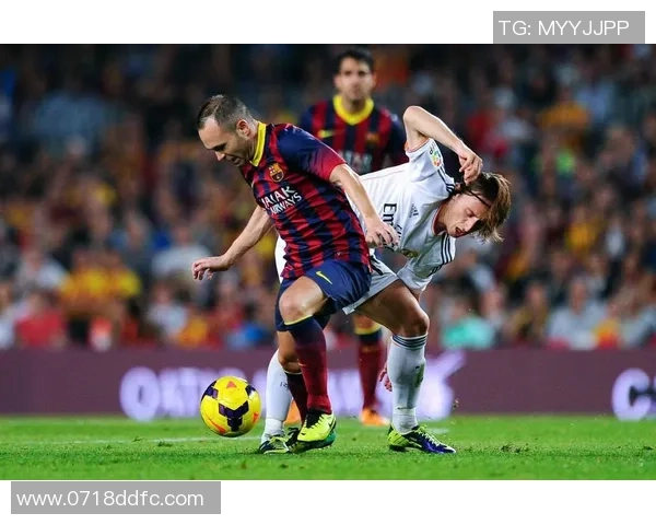 足球明星受伤的原因分析及其对职业生涯的影响探讨 足球明星受伤的原因分析及其对职业生涯的影响探讨