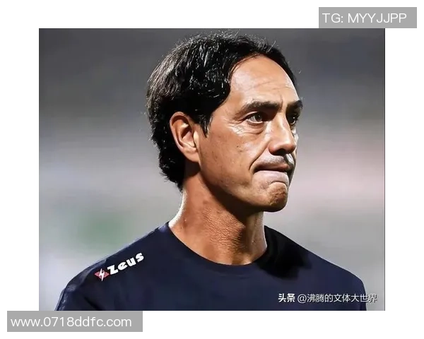 足球明星舞王盘点：那些在绿茵场外也能翩翩起舞的传奇球员