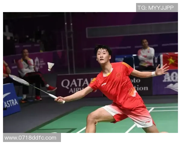 重庆羽毛球队与深圳羽毛球队赛后复盘分析战术对决与表现总结